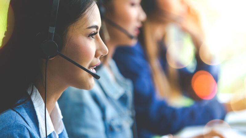 IT Help Desk vs IT Service Desk: What’s the difference?